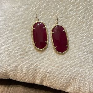 Kendra Scott Danielle in Maroon